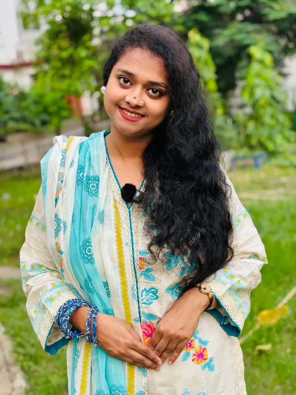 আড়ং ইন্সপায়ারড ফুল স্টিচড ভিসকোস থ্রি-পিস